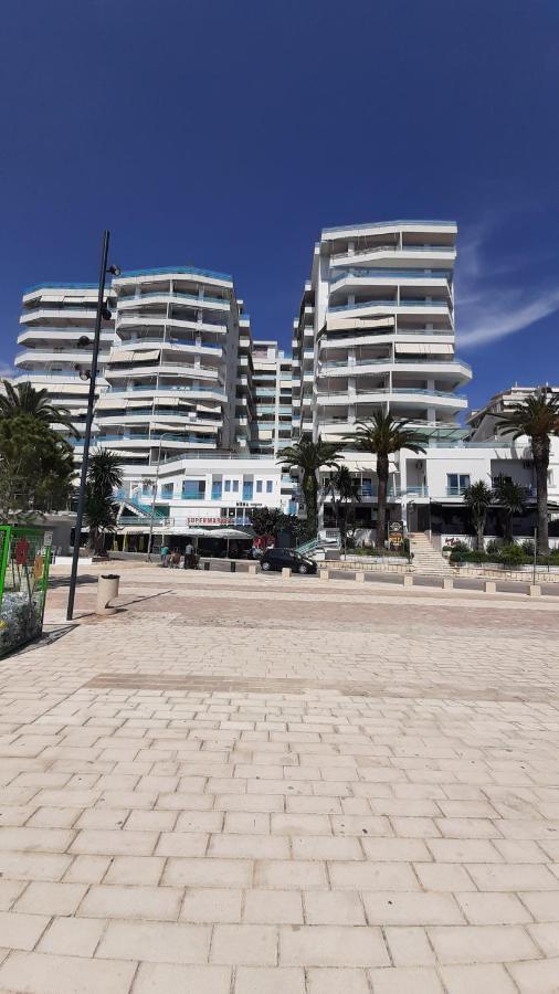 Meni'S Family Apartament Sarandë Exteriör bild