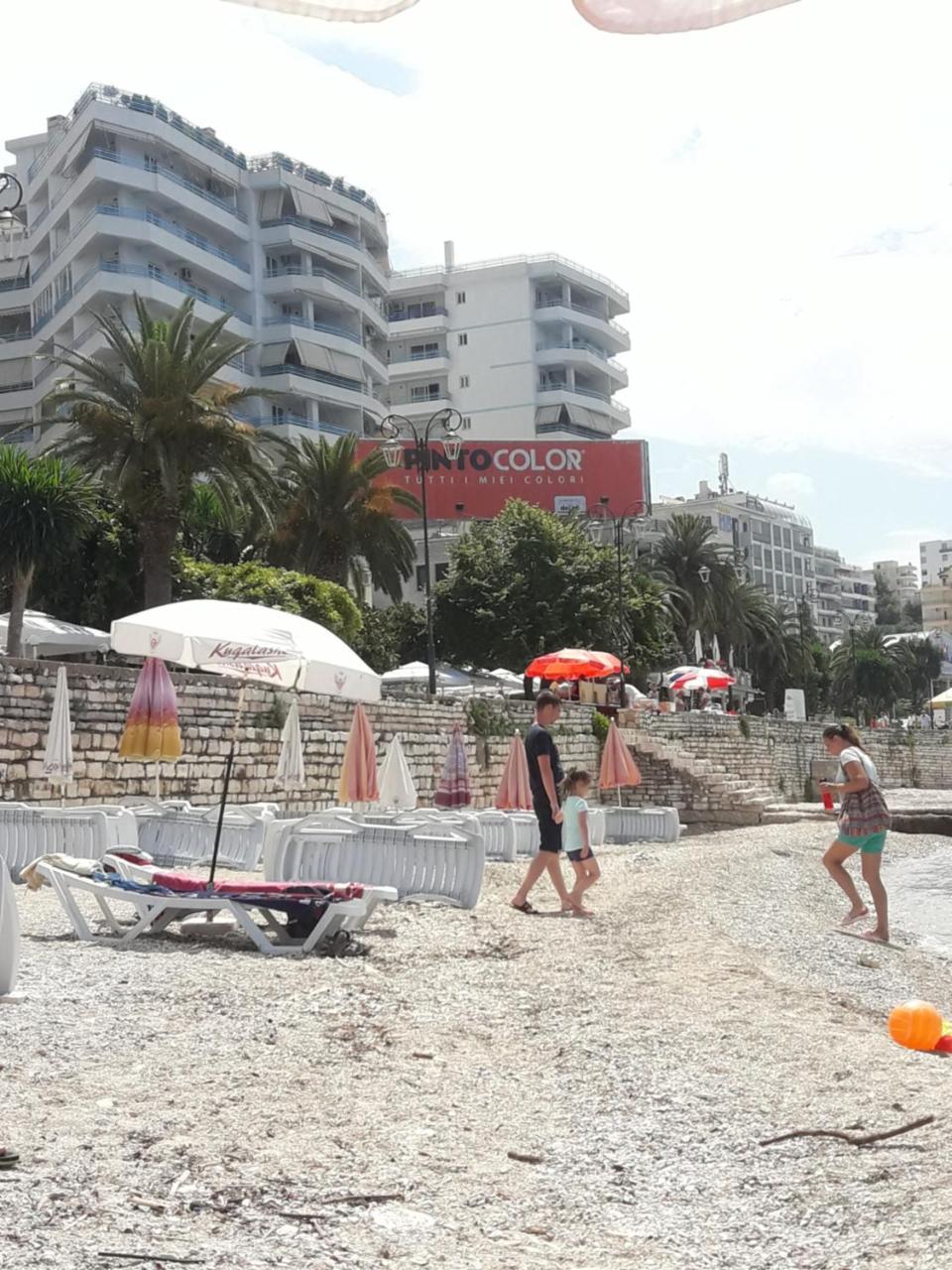 Meni'S Family Apartament Sarandë Exteriör bild